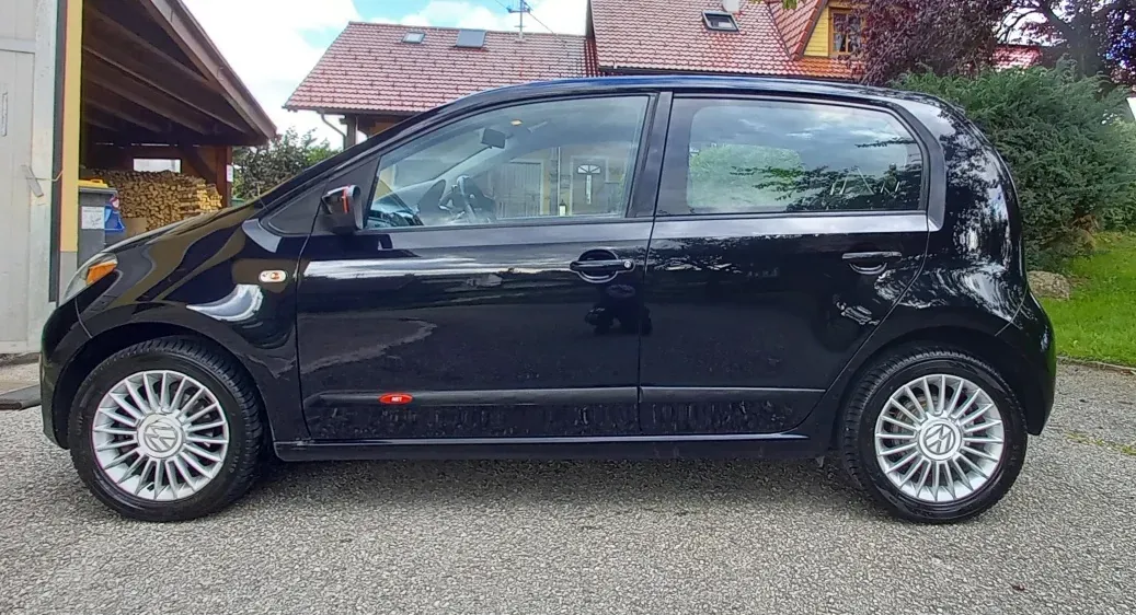 Volkswagen Up 2014 photo 3