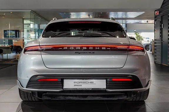 Porsche Taycan 2023 photo 4