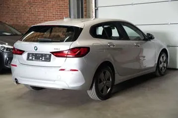 BMW 1 Series 2022 photo 2