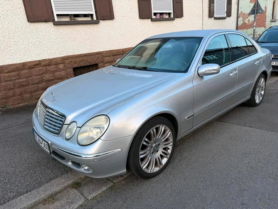 Mercedes-Benz E220Cdi