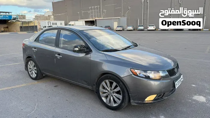 Kia Cerato 2010 photo 2