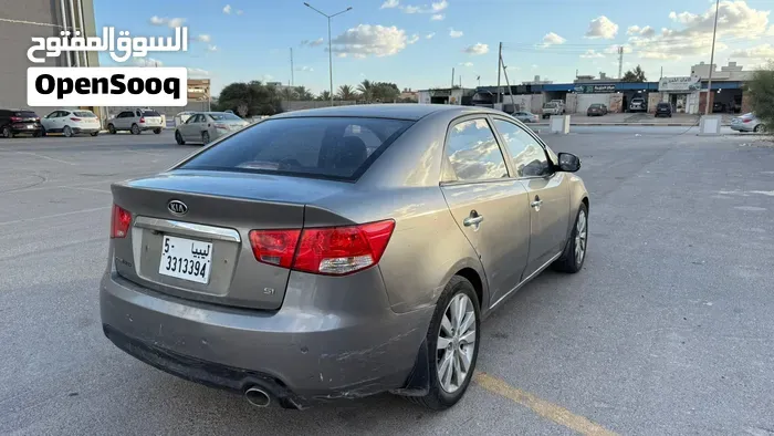 Kia Cerato 2010 photo 3