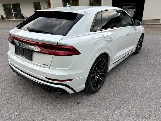 Audi Q8 2023 photo 5