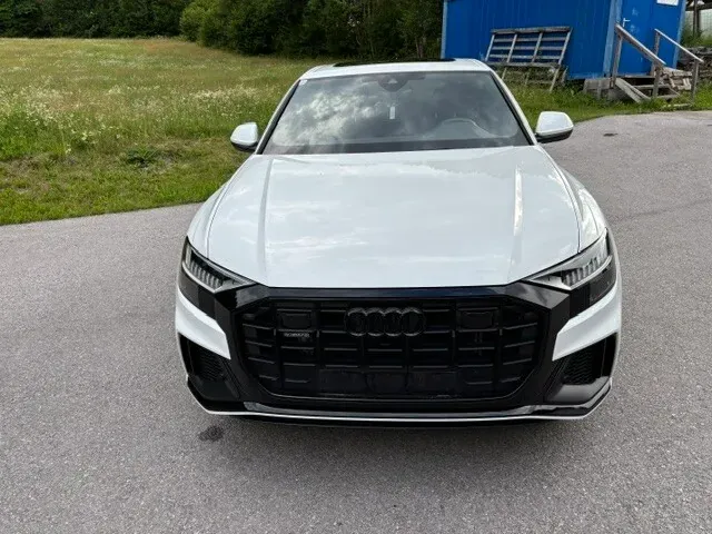 Audi Q8 2023 photo 2