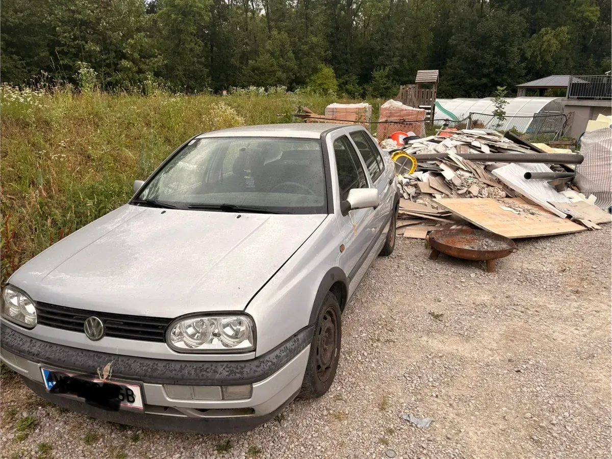 Volkswagen Vento 1997 photo 2
