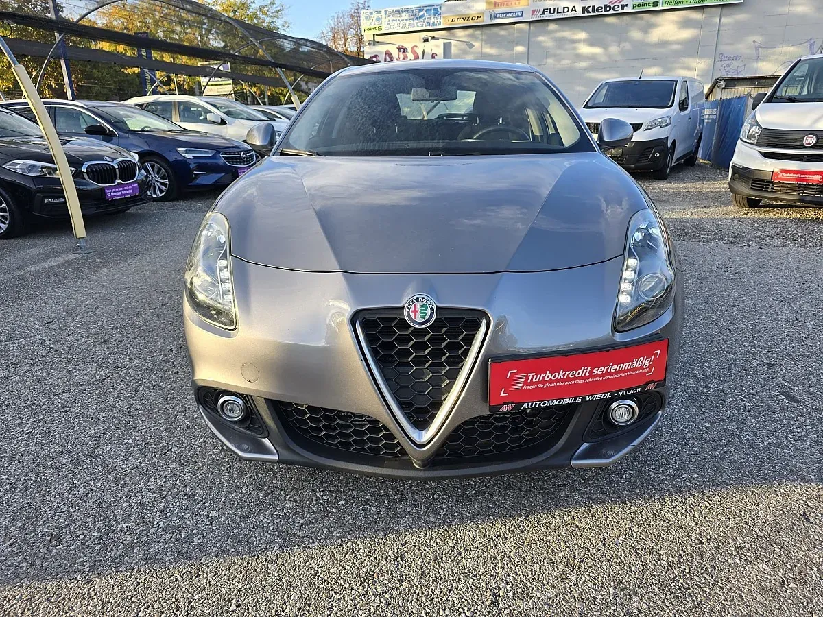 Alfa Romeo Giulietta 2017 photo 2