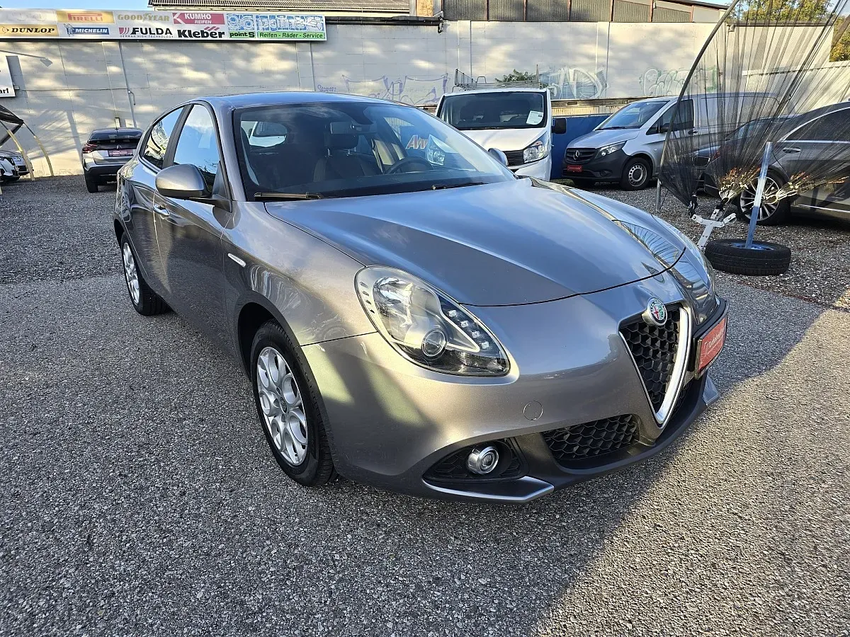 Alfa Romeo Giulietta 2017 photo 3