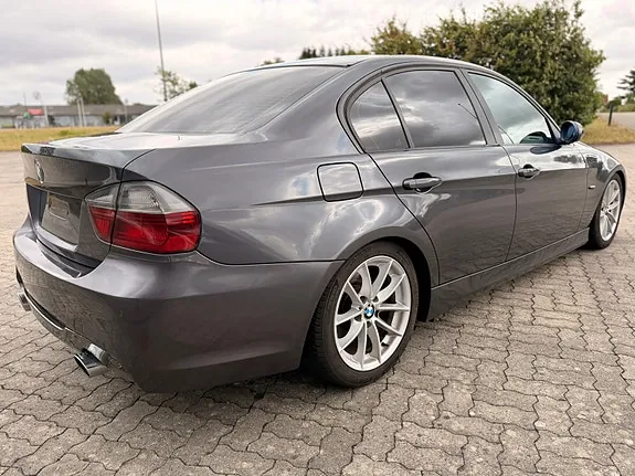 BMW 325I 2008 photo 3
