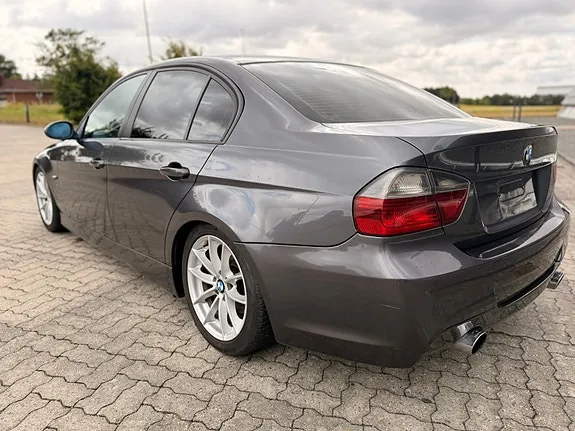 BMW 325I 2008 photo 4