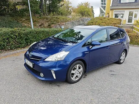 Toyota Prius 2012 photo 2