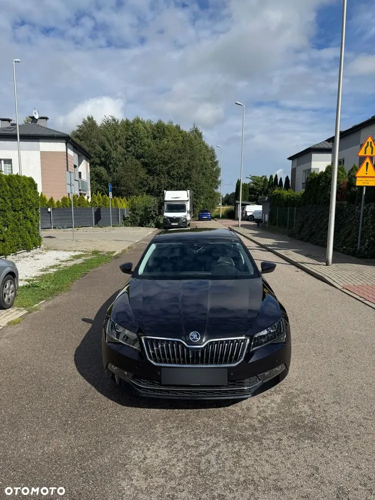 Skoda Superb 2017 photo 3