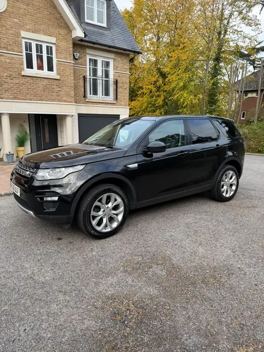Land Rover Discovery Sport 2016 photo 2