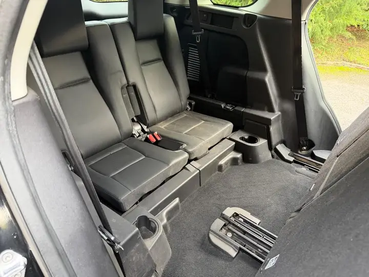 Land Rover Discovery Sport 2016 photo 3