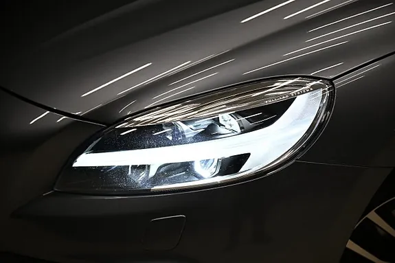 Volvo V40 Cross Country 2017 photo 4