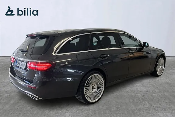 Mercedes-Benz E300 2021 photo 4