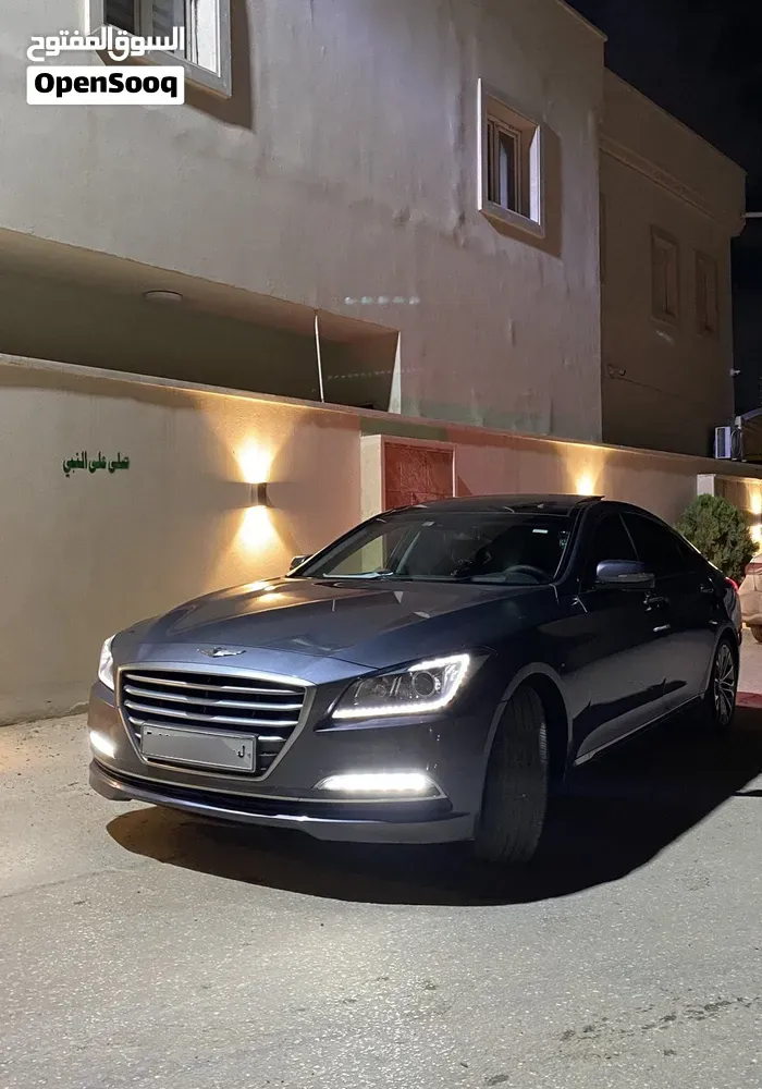 Genesis G80 2016 photo 2