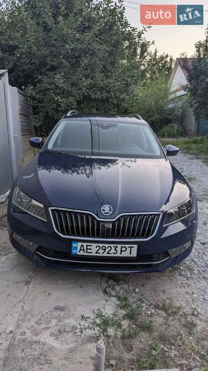 Skoda Superb 2017 photo 2