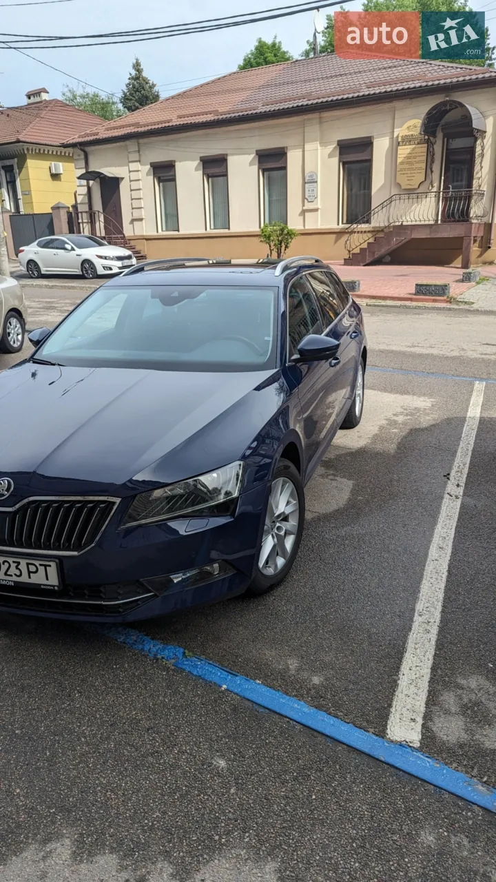 Skoda Superb 2017 photo 5