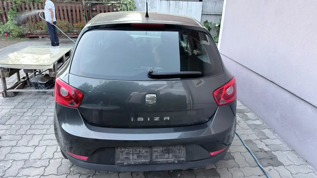 Seat Ibiza 2008 photo 3