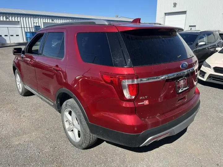 Ford Explorer 2017 photo 3