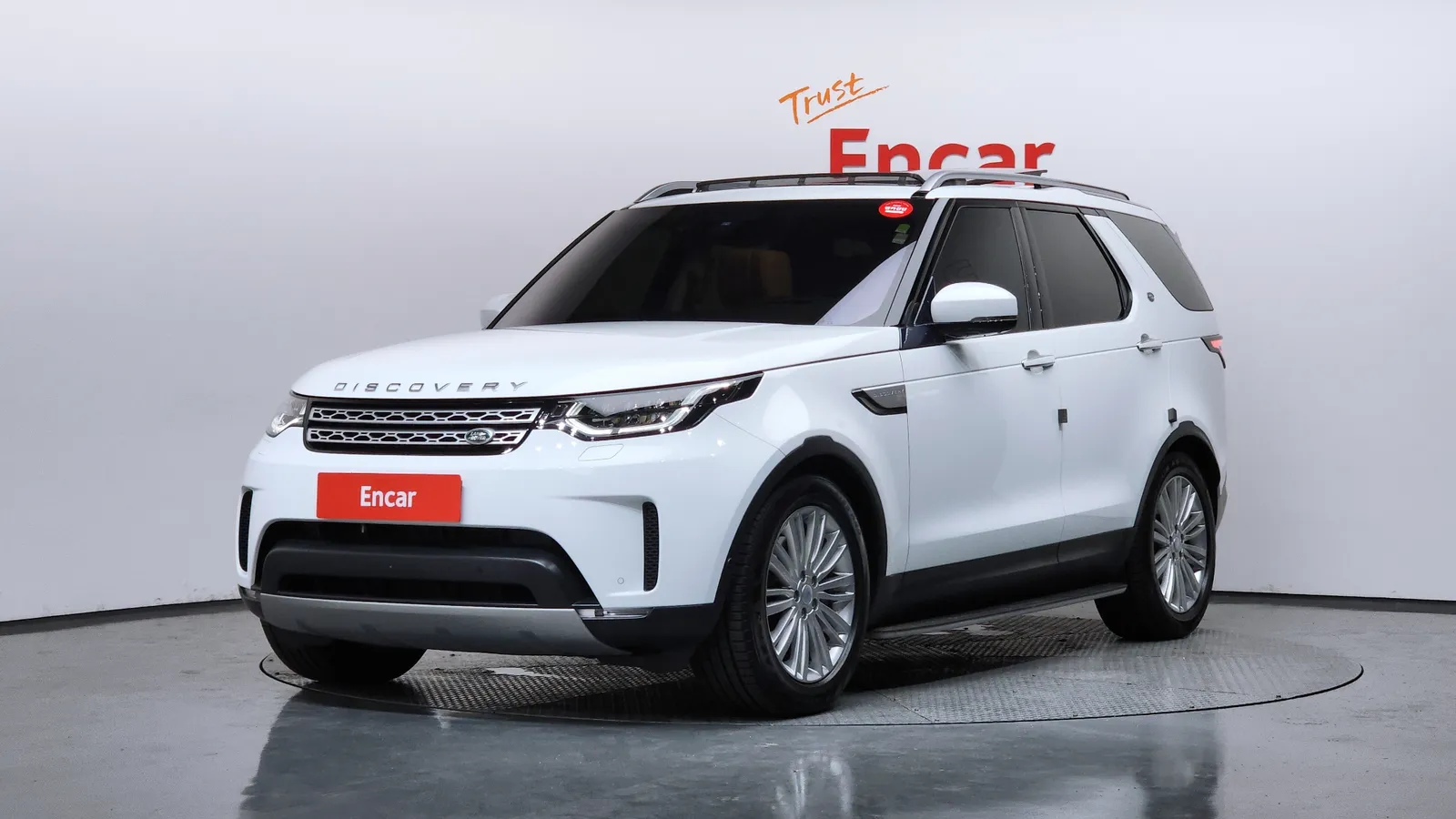 Land Rover Discovery 5