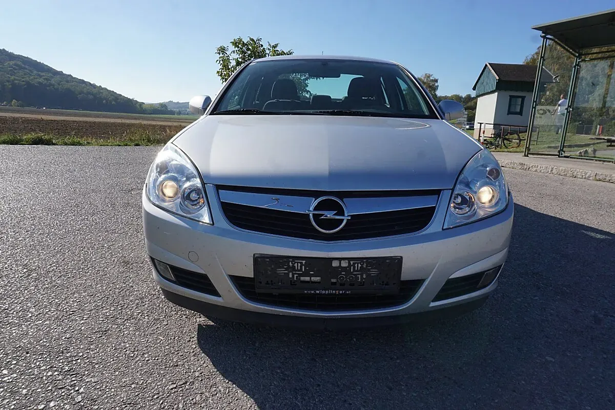 Opel Vectra 2007 photo 2