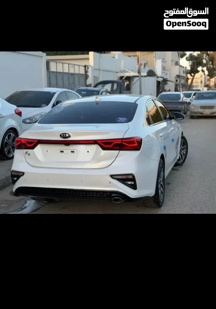 Kia Forte 2019 photo 2