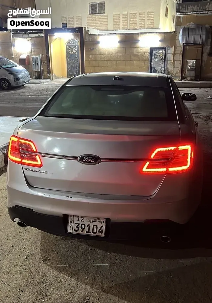 Ford Taurus 2013 photo 3