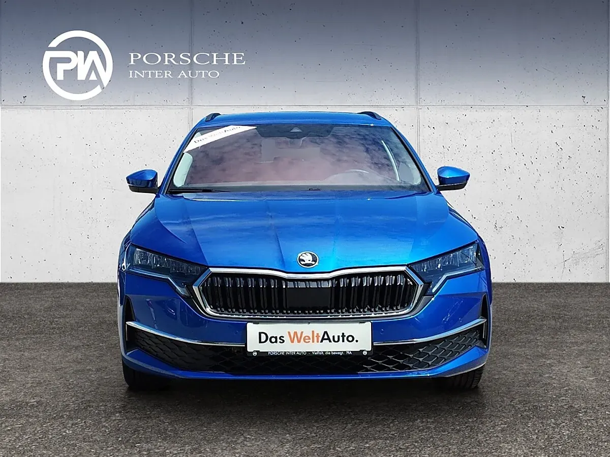 Skoda Octavia 2025 photo 2