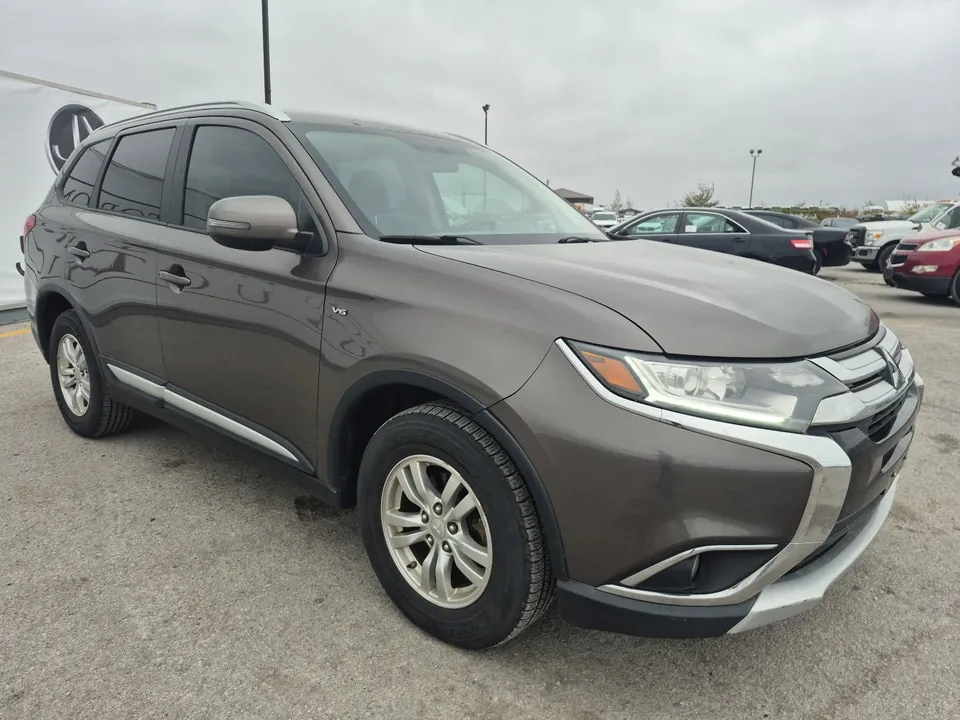 Mitsubishi Outlander 2016 photo 3