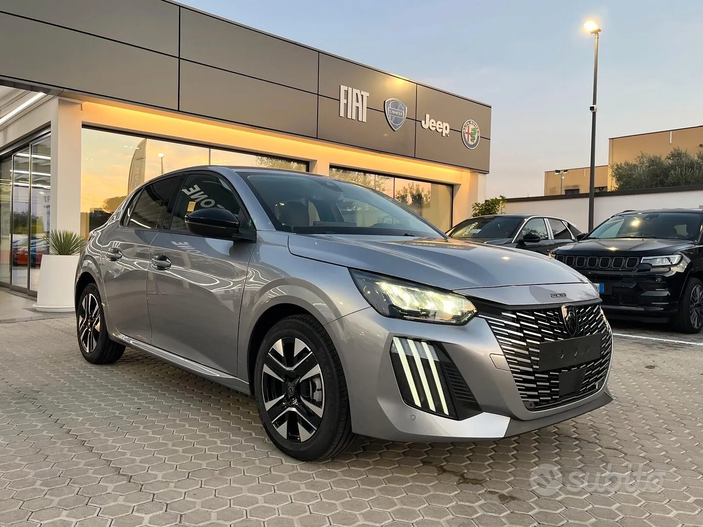 Peugeot 208 2025 photo 2