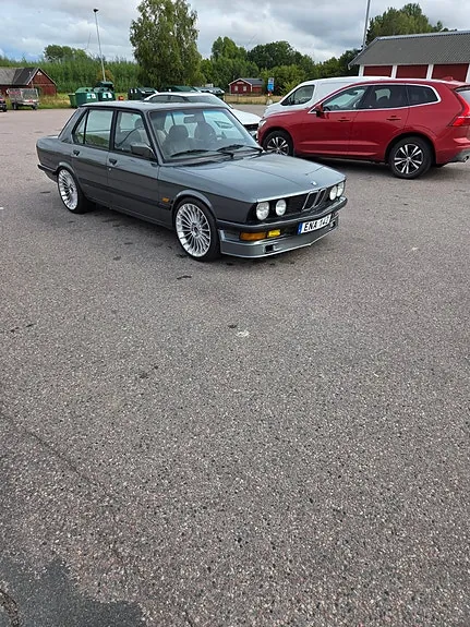 BMW 520I 1988 photo 3