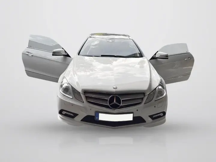 Mercedes-Benz E 200 Cgi Coupé
