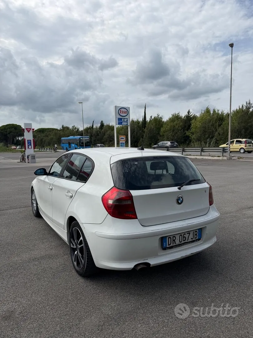 BMW 118 2008 photo 2