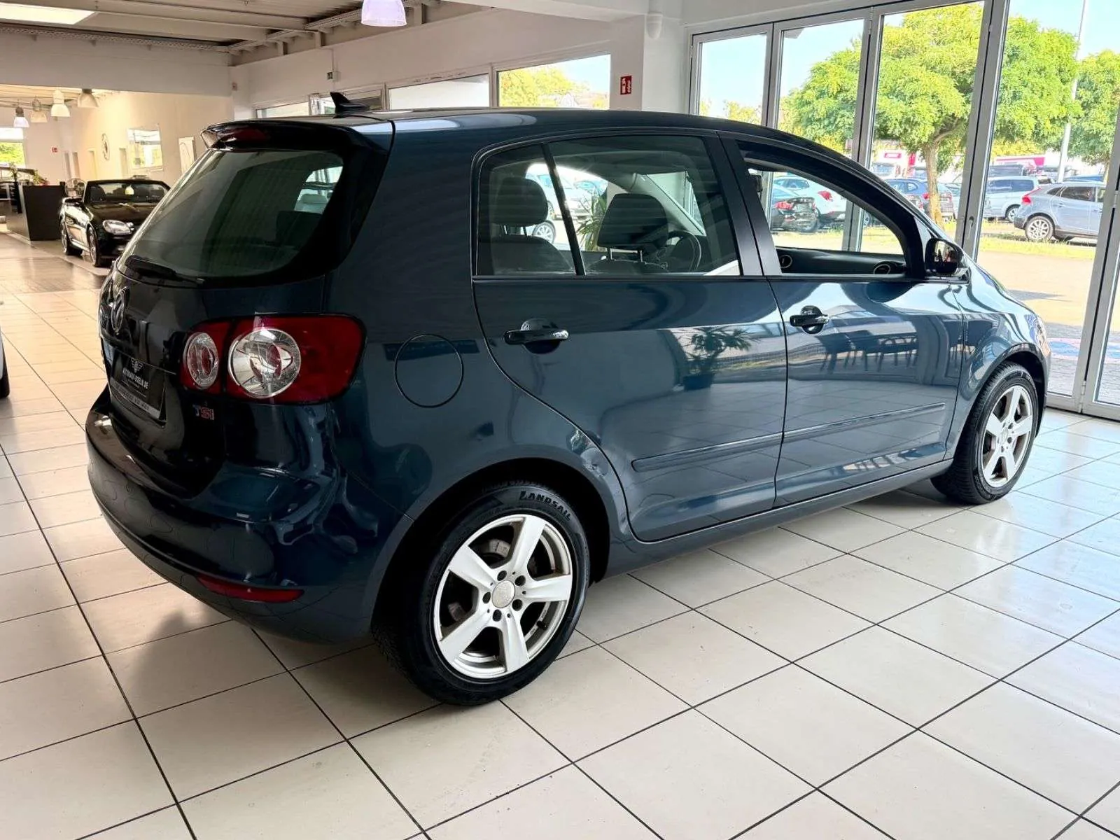 Volkswagen Golf Plus 2011 photo 2