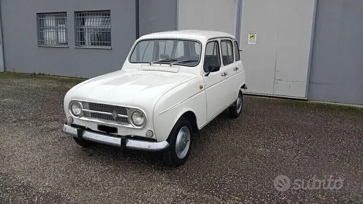 Renault R4 1960 photo 2