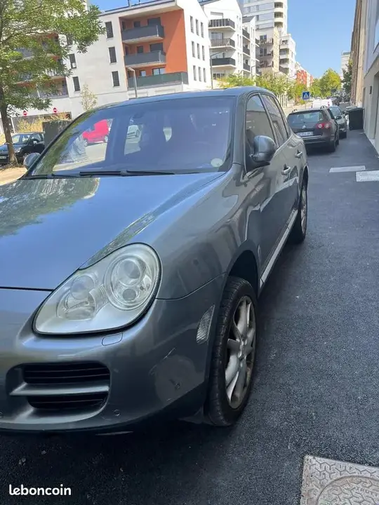 Porsche Cayenne 2003 photo 2