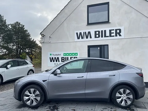 Tesla Model Y 2024 photo 3