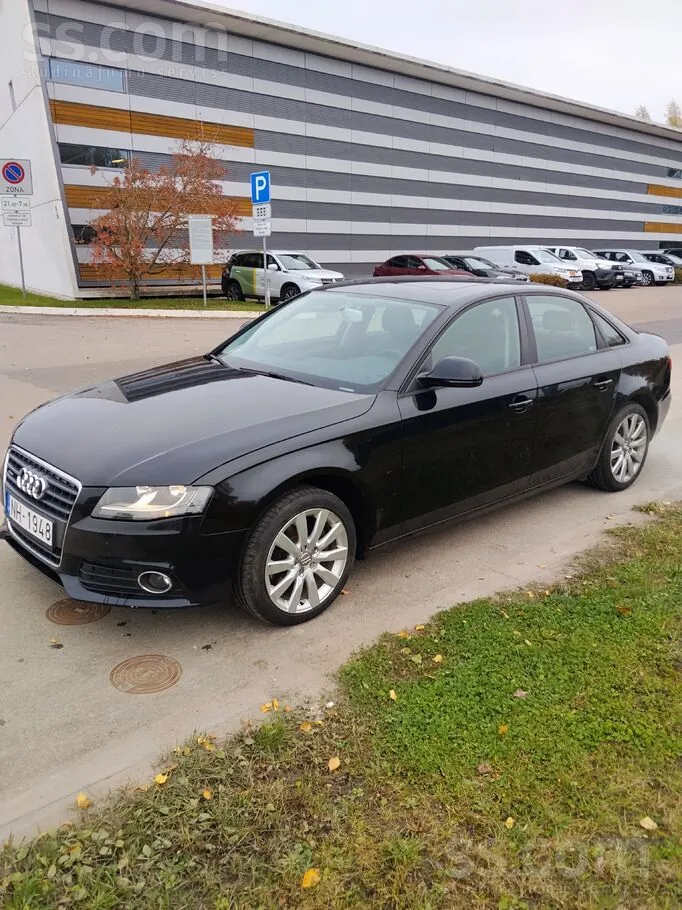 Audi A4 2009 photo 2