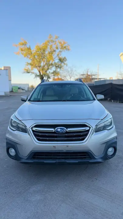 Subaru Outback 2018 photo 2