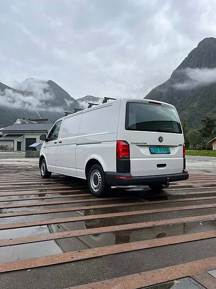 Volkswagen Transporter 2019 photo 3