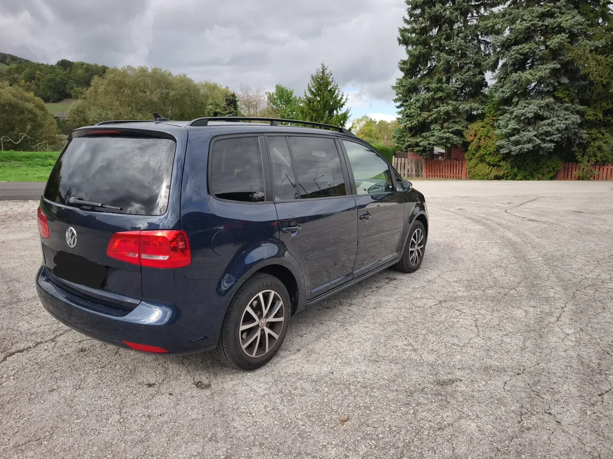 Volkswagen Touran 2015 photo 3