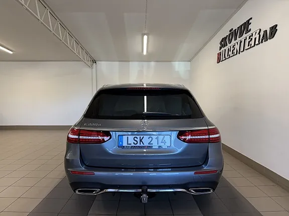 Mercedes-Benz E220 D 2022 photo 4