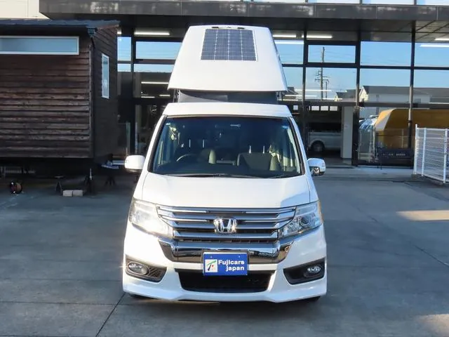 Honda Stepwgn 2015 photo 2