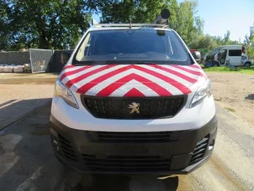 Peugeot Expert 2023 photo 2