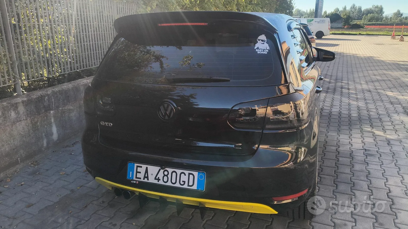 Volkswagen Golf 2010 photo 3