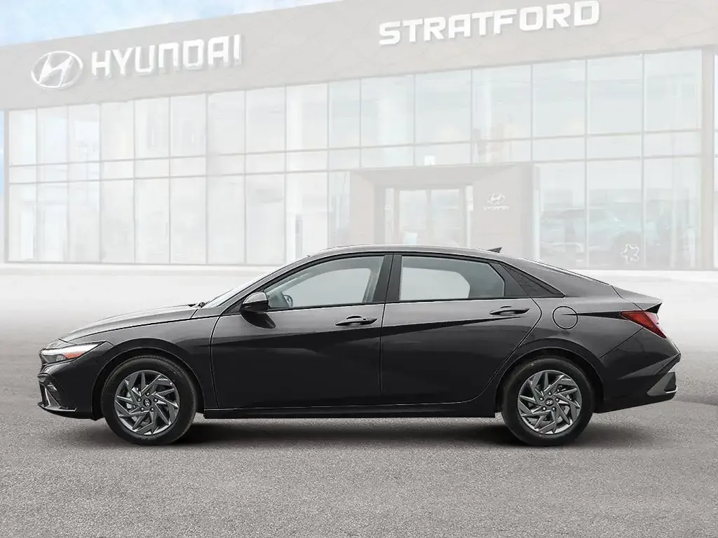 Hyundai Elantra 2026 photo 3