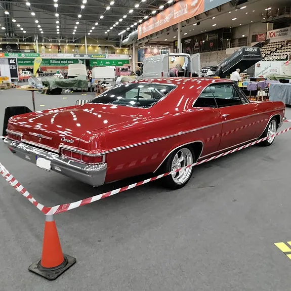 Chevrolet Impala 1966 photo 2