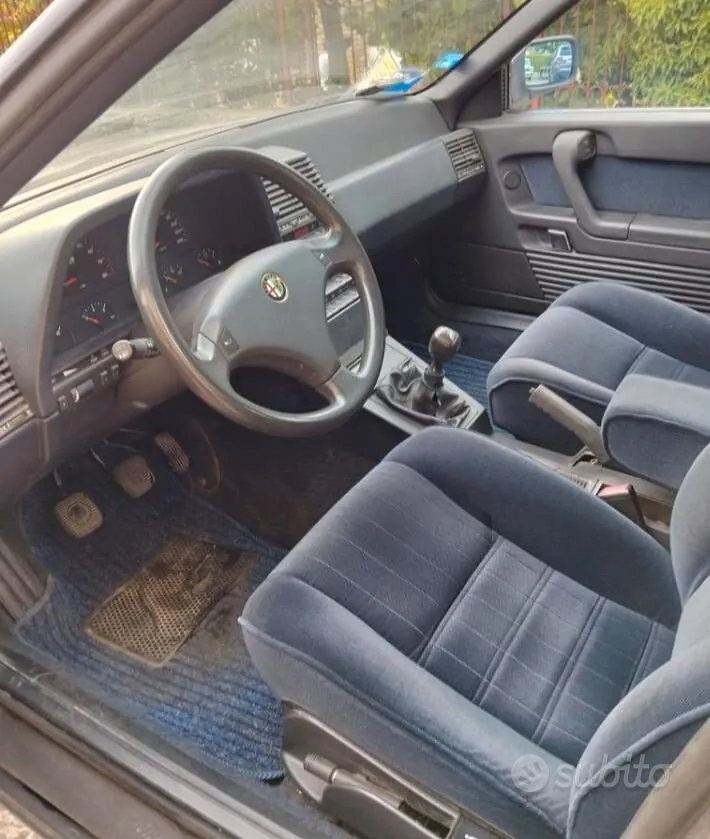 Alfa Romeo 164 1993 photo 4