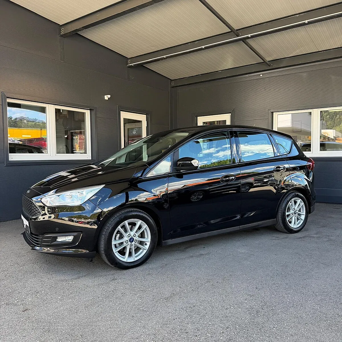 Ford C-Max 2018 photo 2